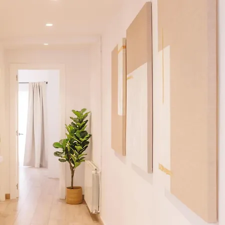 Апартаменты Bravissimo Argenteria 25, Monthly Жирона